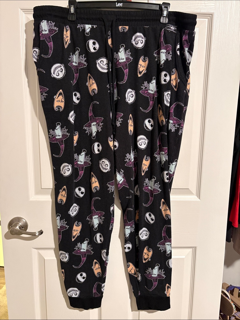 Black Halloween Character-Print Women's Pajama Joggers